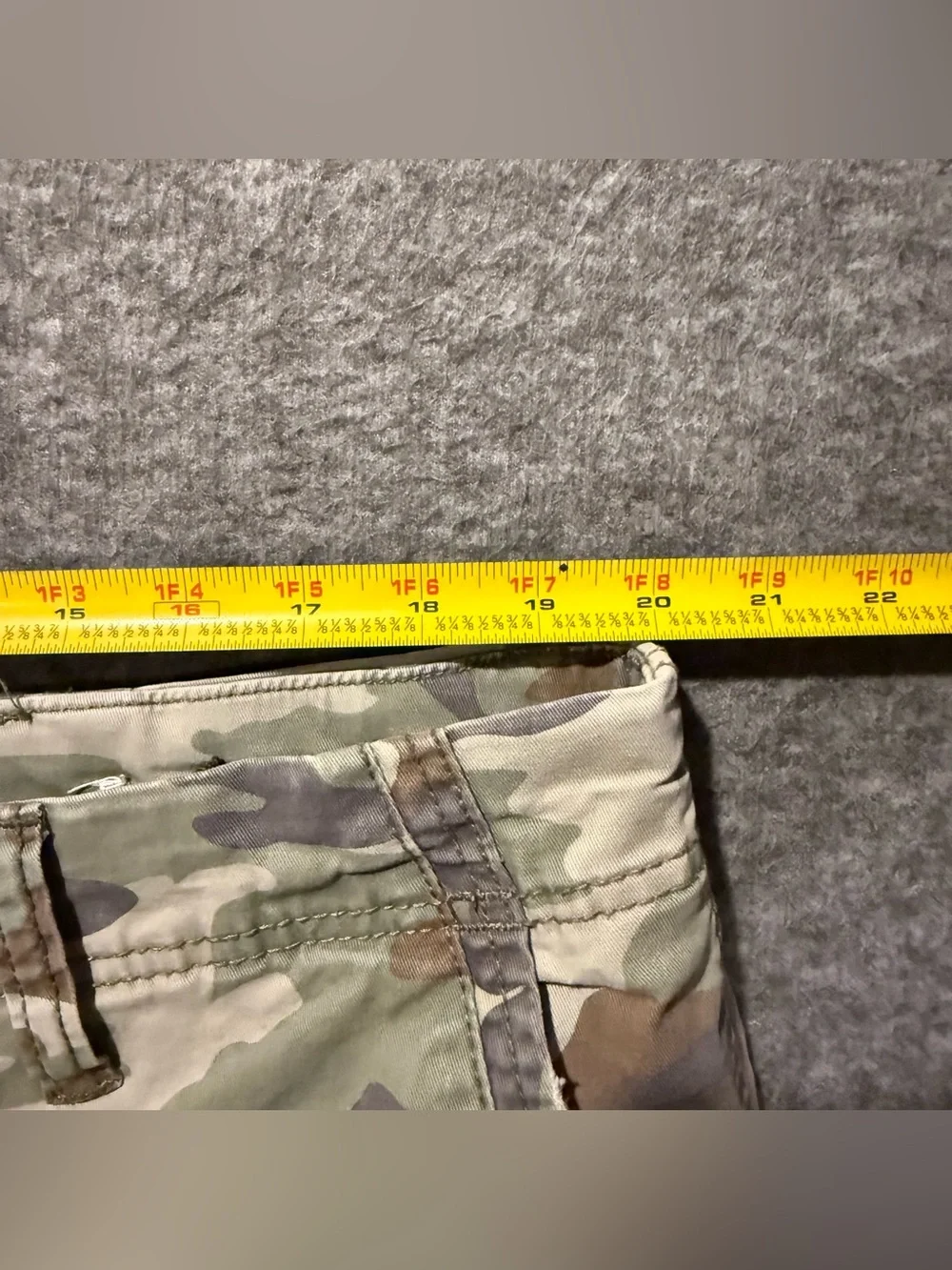 American Eagle Camo Cargo Shorts Mens 40 Longer Length 11